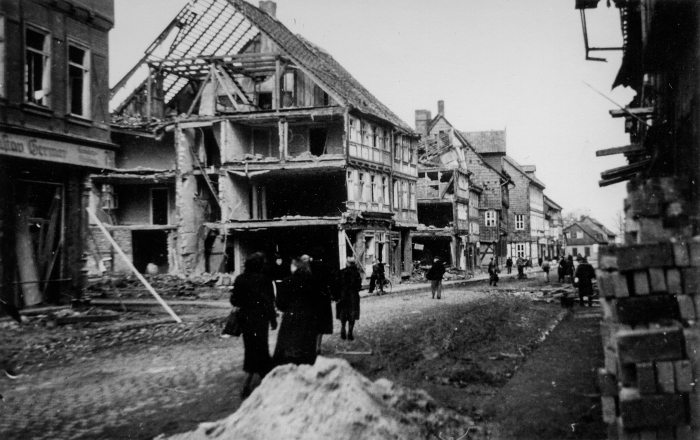 Bombenschäden in der Breiten Straße
© Stadtarchiv Wernigerode