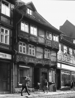 Behrendsches Haus in der Breiten Straße 1964
<br>- Dieter Oemler