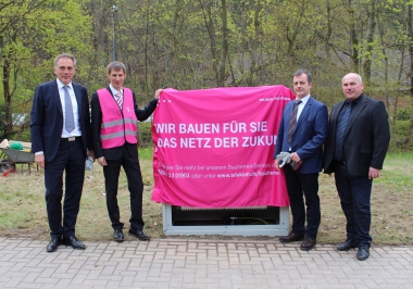 Baubeginn  für den Ausbau von schnellen Internetanschlüssen
- Stadtportal