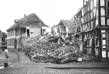 Bombenschäden Breite Straße / Ecke Johannisstraße
- Dieter Oemler