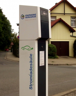 Stromladesäule am Parkplatz Hochschule Harz
<br>© Wolfgang Grothe