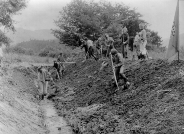  Lager für Arbeit und Erholung
- Mahn-und Gedenkstätte Archiv