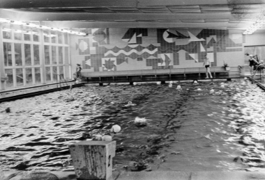 Schwimmhalle 1973
<br>- Mahn-und Gedenkstätte Archiv